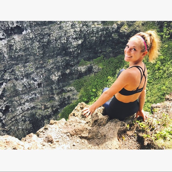 Meet your Posher, Ashley - Picture 2 of 2